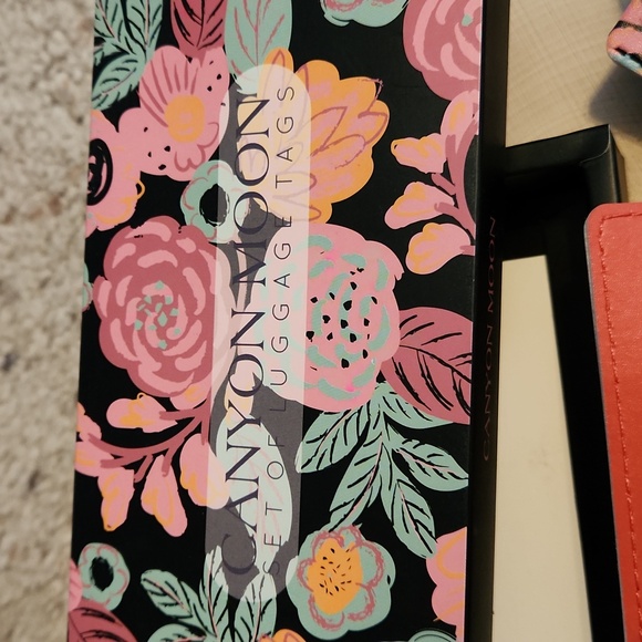 Canyon Moon Set 2 Luggage Tags NEW - Picture 2 of 5